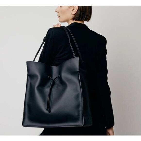Von Holzhausen The Large Shopper Black Bag - Picture 1 of 16